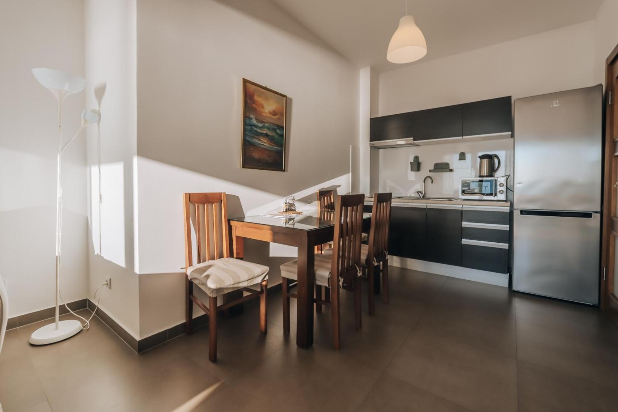 Apartments Kuce Lekovica Beach & Snack Bar- Bistro Pokój zdjęcie