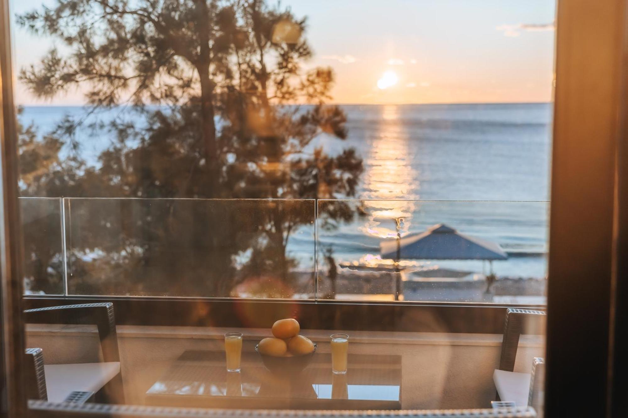 Apartments Kuce Lekovica Beach & Snack Bar- Bistro Zewnętrze zdjęcie