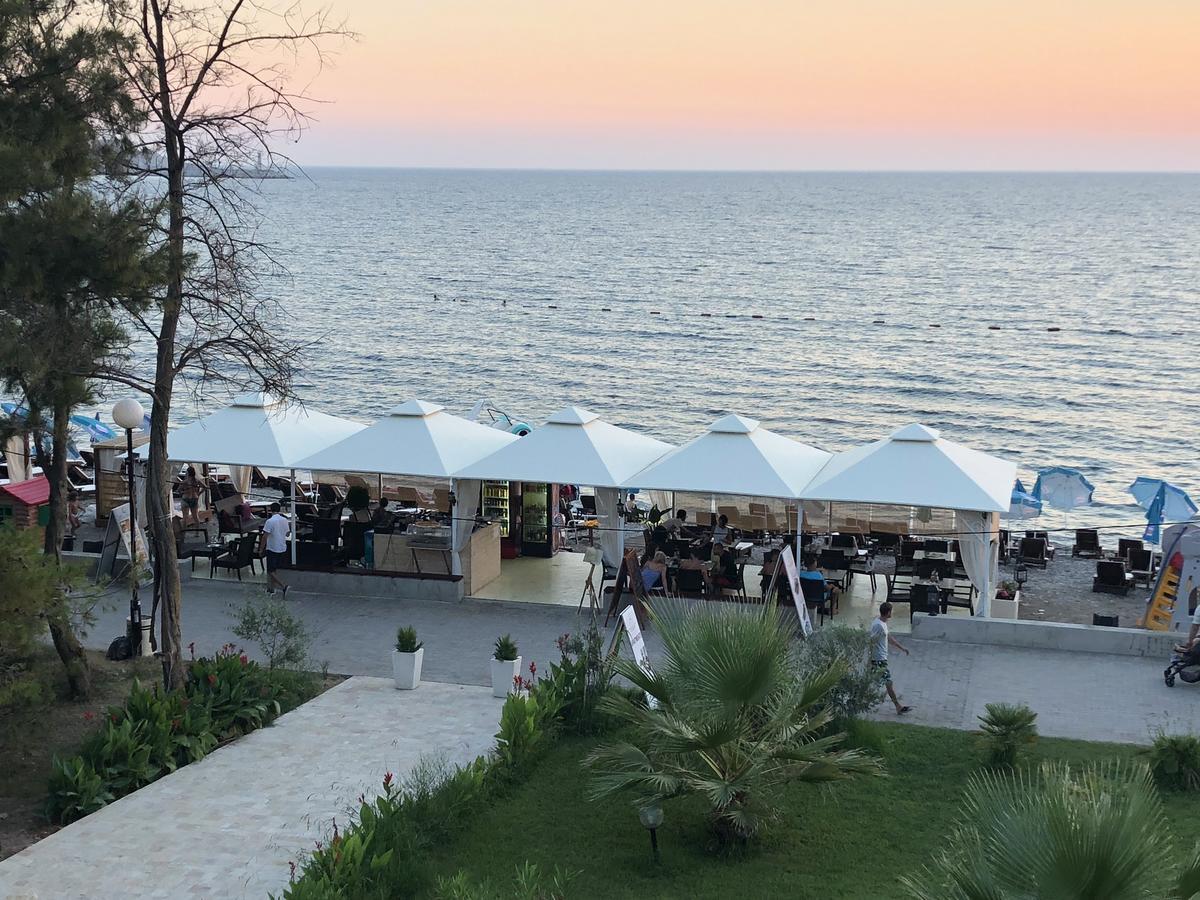 Apartments Kuce Lekovica Beach & Snack Bar- Bistro Zewnętrze zdjęcie
