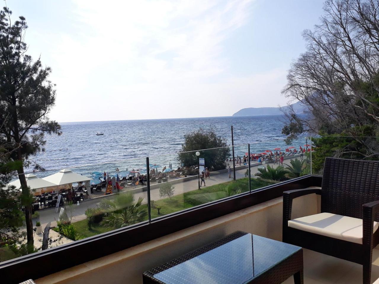 Apartments Kuce Lekovica Beach & Snack Bar- Bistro Zewnętrze zdjęcie