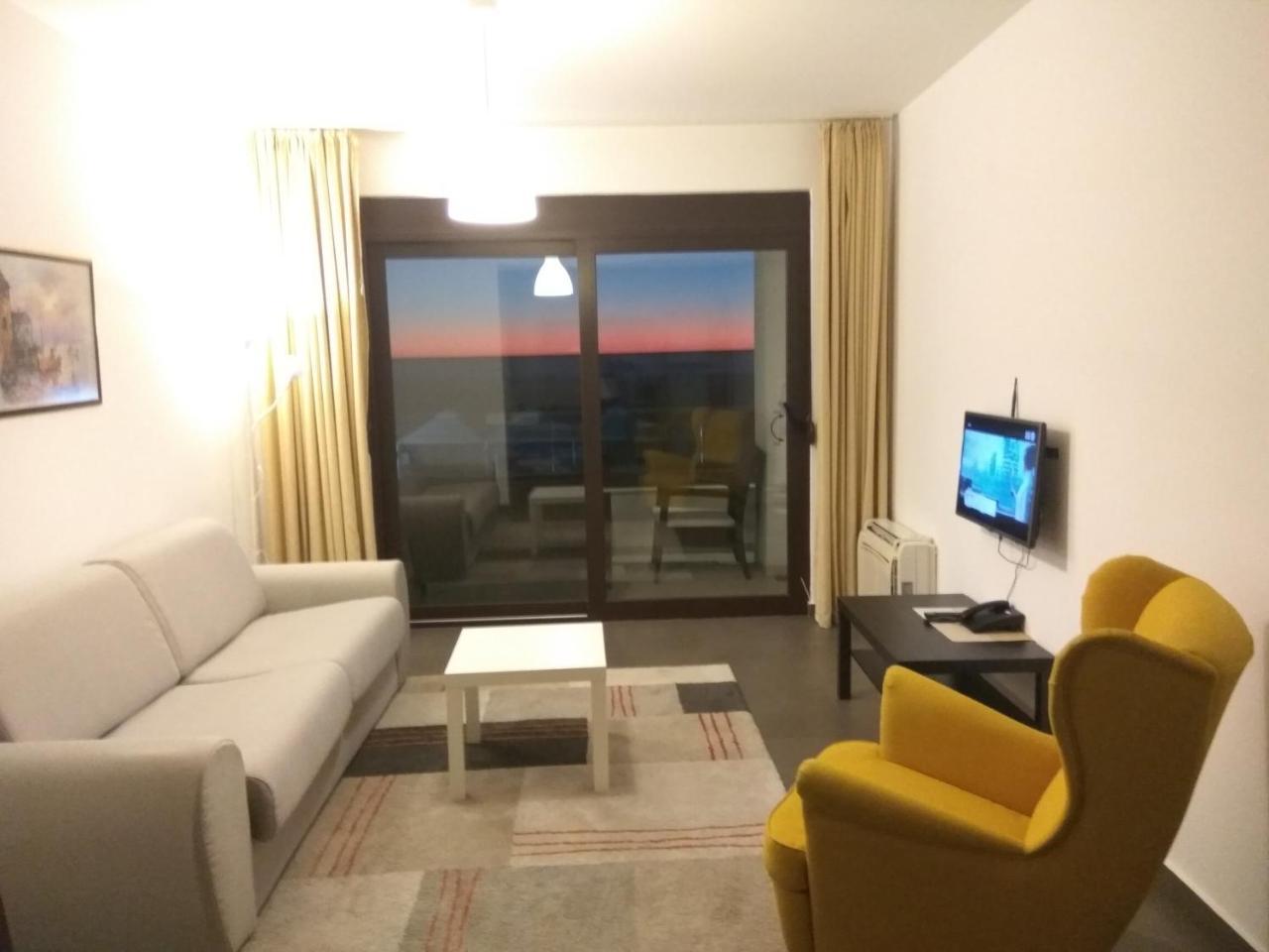 Apartments Kuce Lekovica Beach & Snack Bar- Bistro Zewnętrze zdjęcie